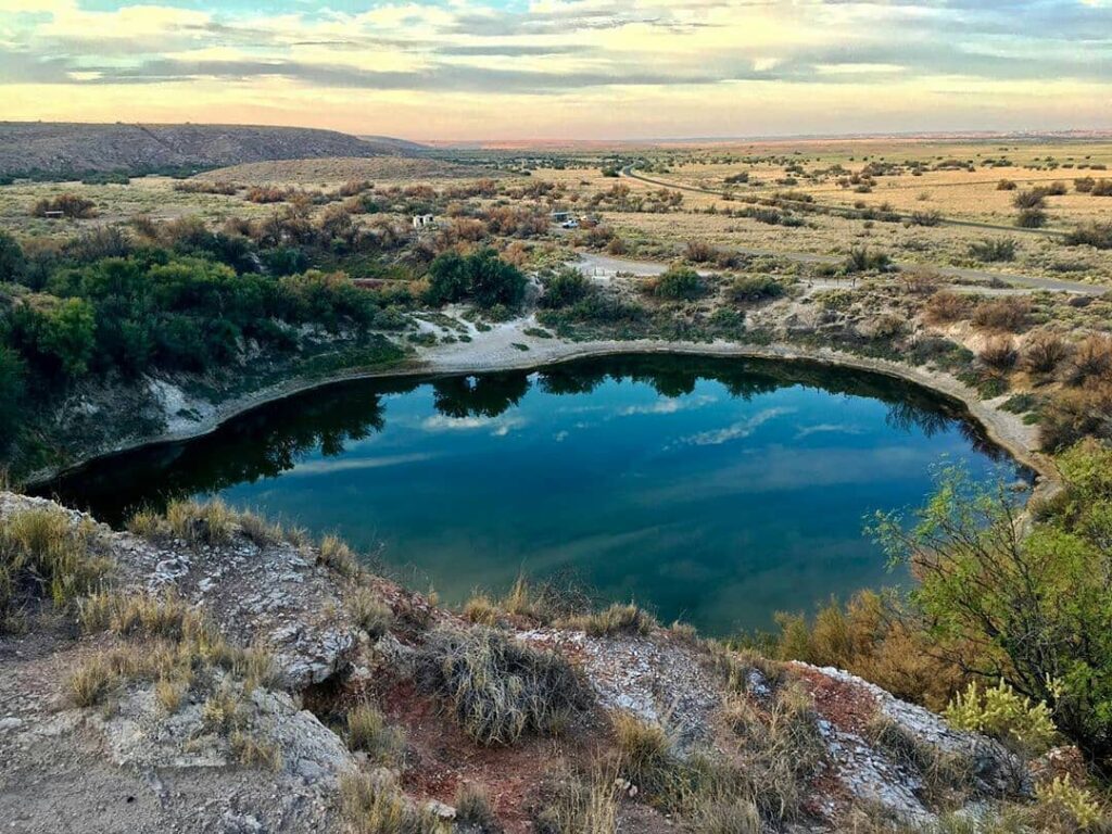 Bottomless Lakes State Park