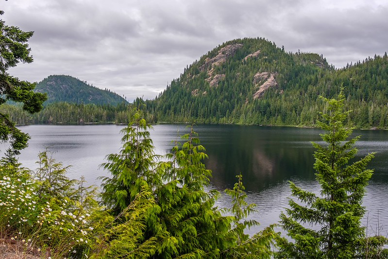 Canada – Mountains, Lakes, and Forests