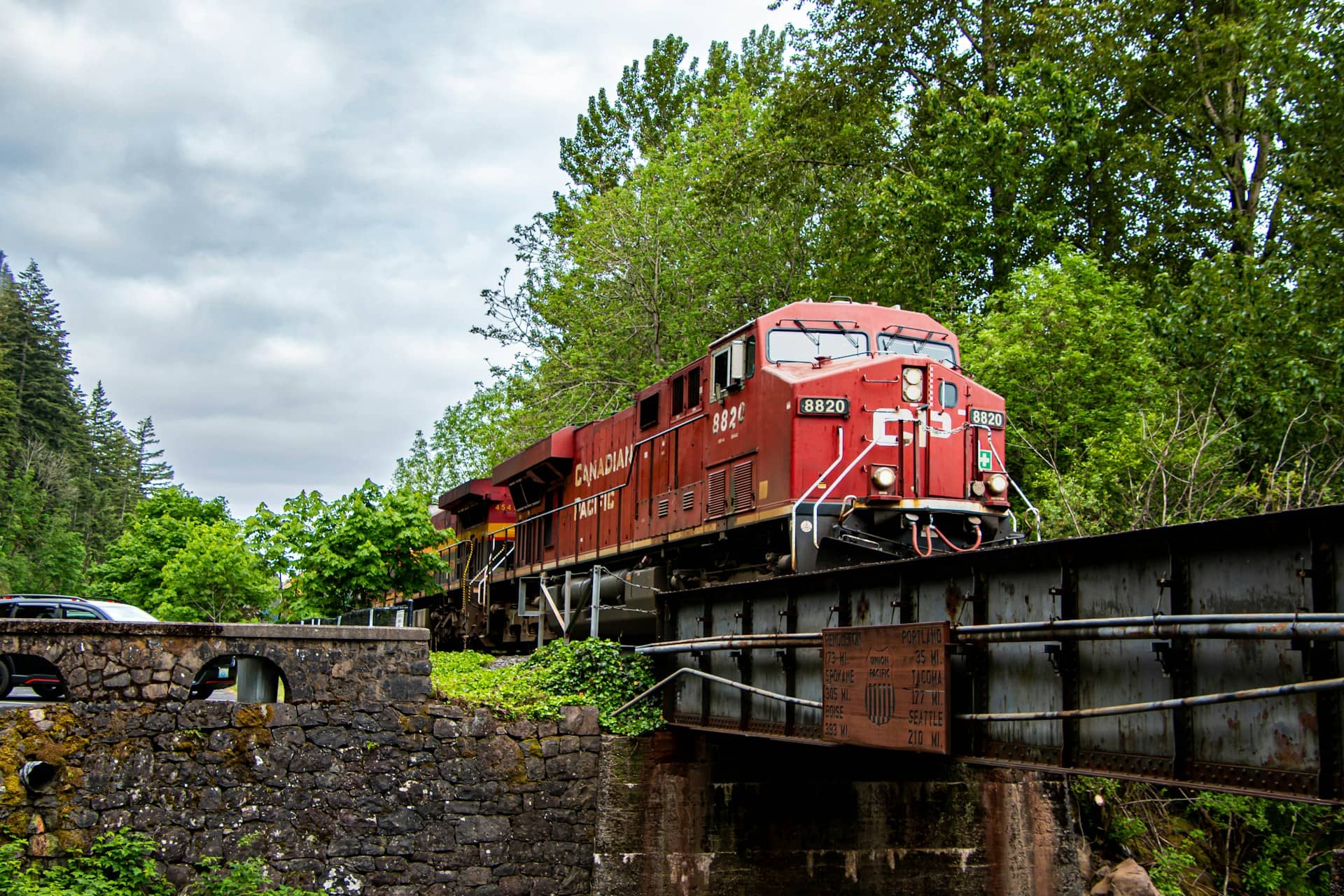 Epic Train Rides Through Oregon That Will Make You Fall in Love With the State