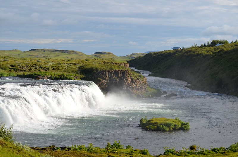 Iceland – Glaciers, Volcanoes, and Waterfalls