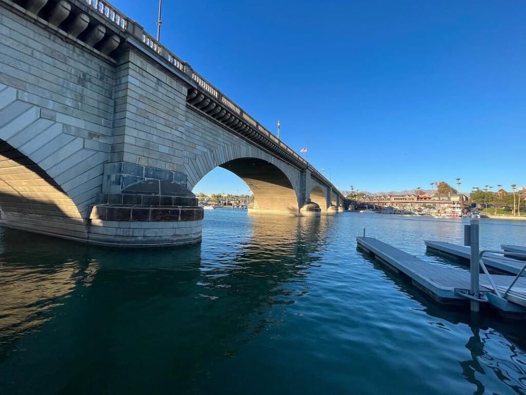 London Bridge, Lake Havasu City