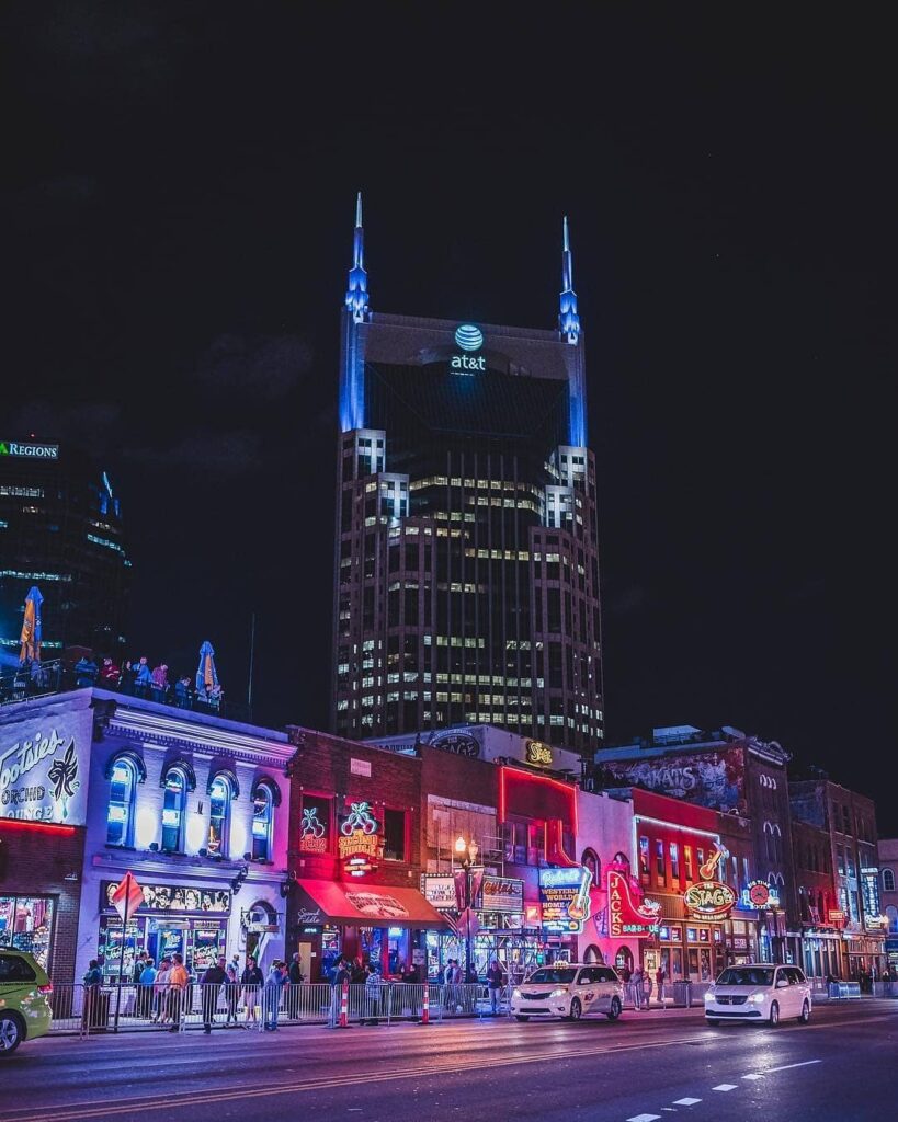 Nashville’s Broadway