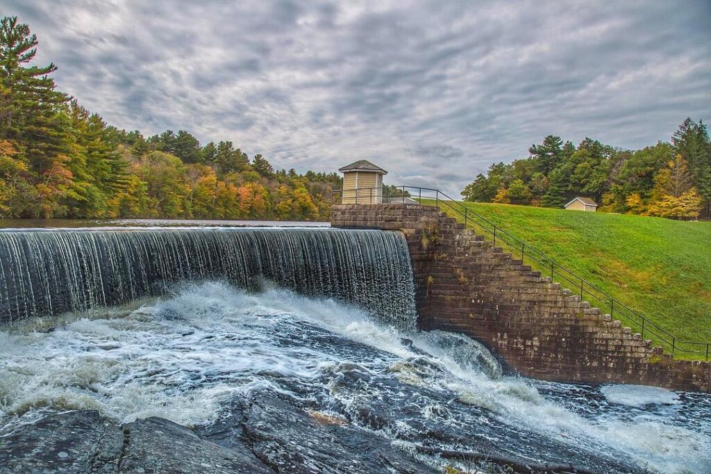 Ponaganset Falls, Scituate