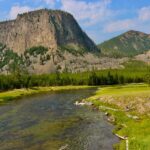 The Best Time to Visit Yellowstone National Park for Travelers to See Geysers, Wildlife, and Scenic Wonders