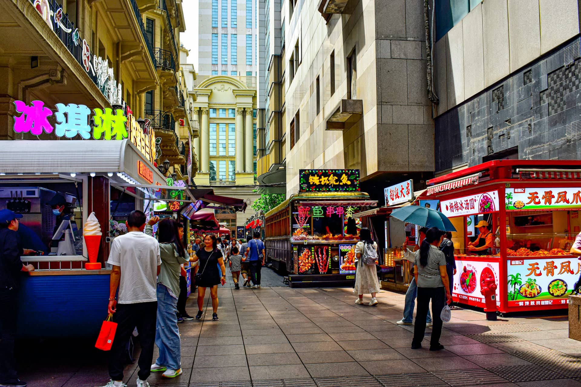 Top Solo Travel Destinations for Food Lovers That Will Make Your Taste Buds Travel the World