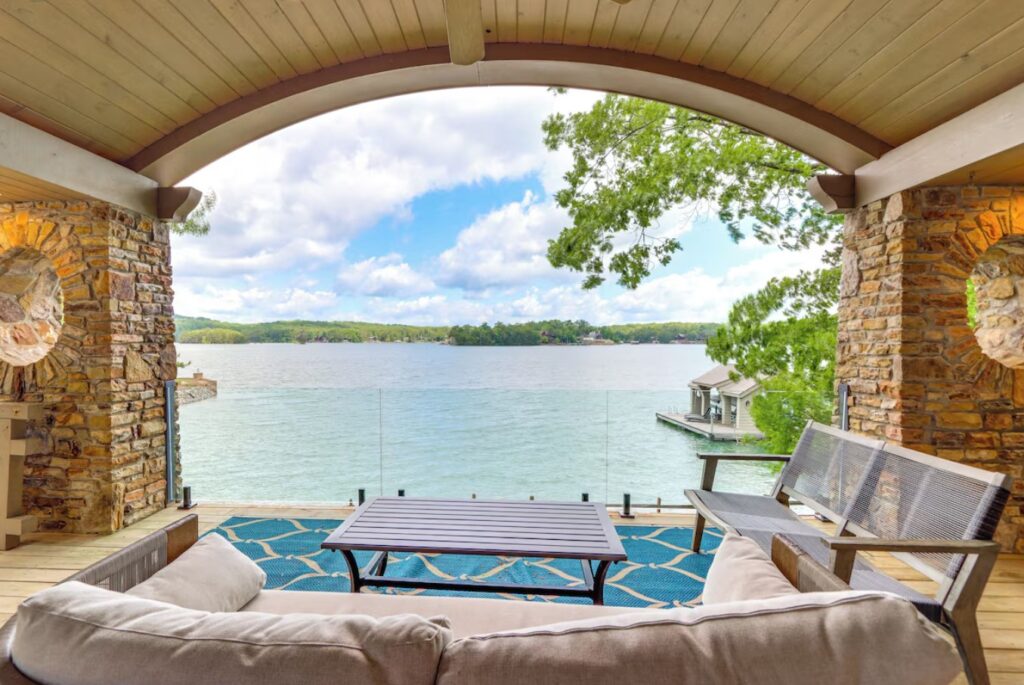 Waterfront Escape on Blue Ridge Lake