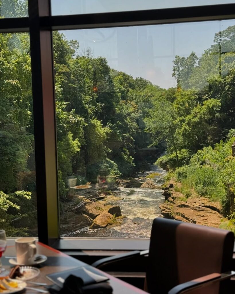 Beau’s on the River in Cuyahoga Falls