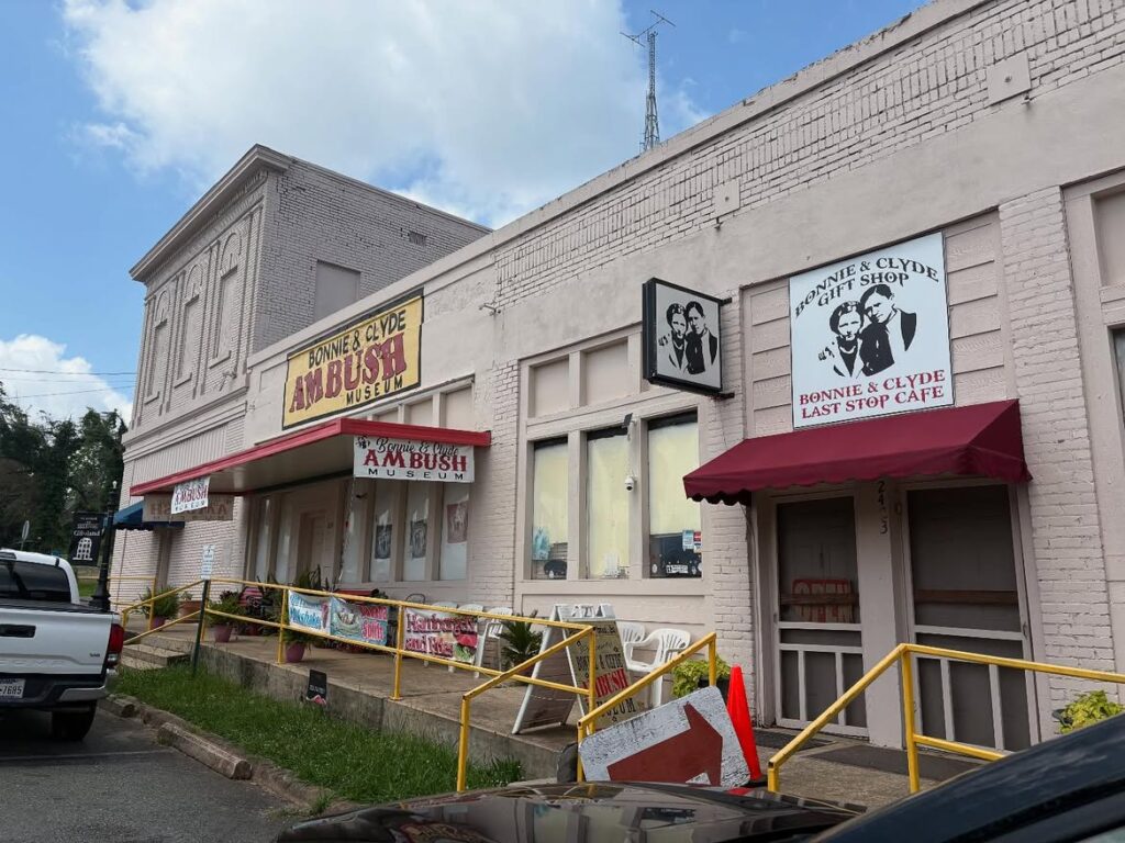 Bonnie & Clyde Ambush Museum