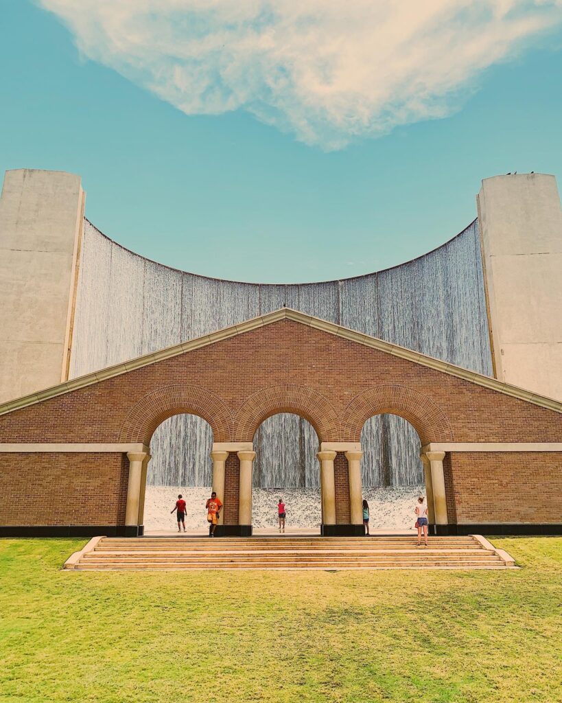 Day 3 Evening: End Your Houston Trip at Gerald D. Hines Waterwall Park