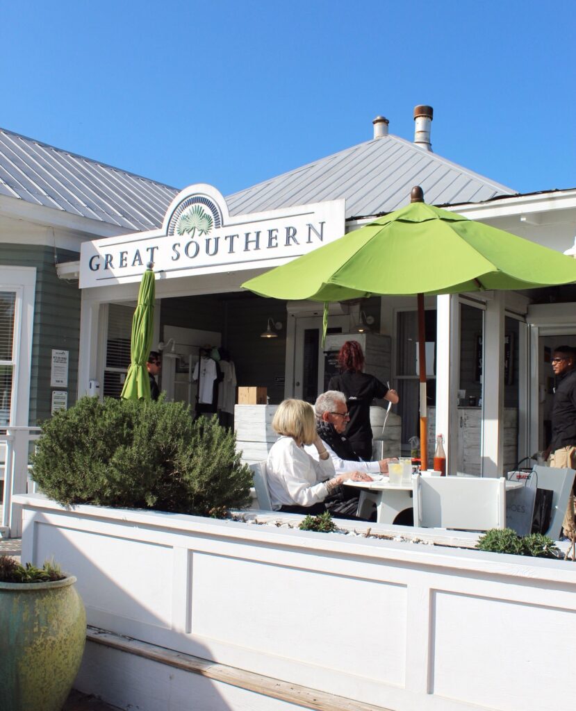 Great Southern Cafe: Southern Flavors, Fresh Seafood, and a Lively Seaside Meal
