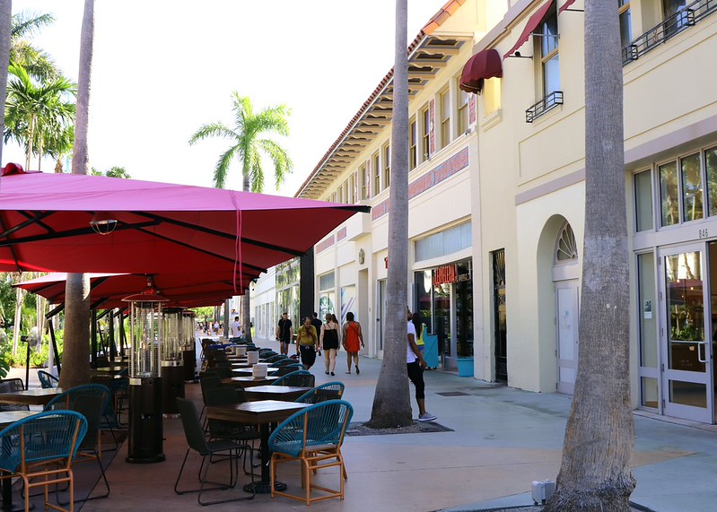 Lincoln Road Mall Shop, Dine, and Enjoy the Street Scene