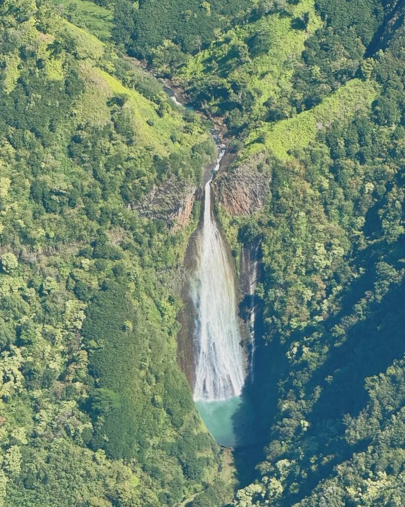 Manawaiopuna Falls