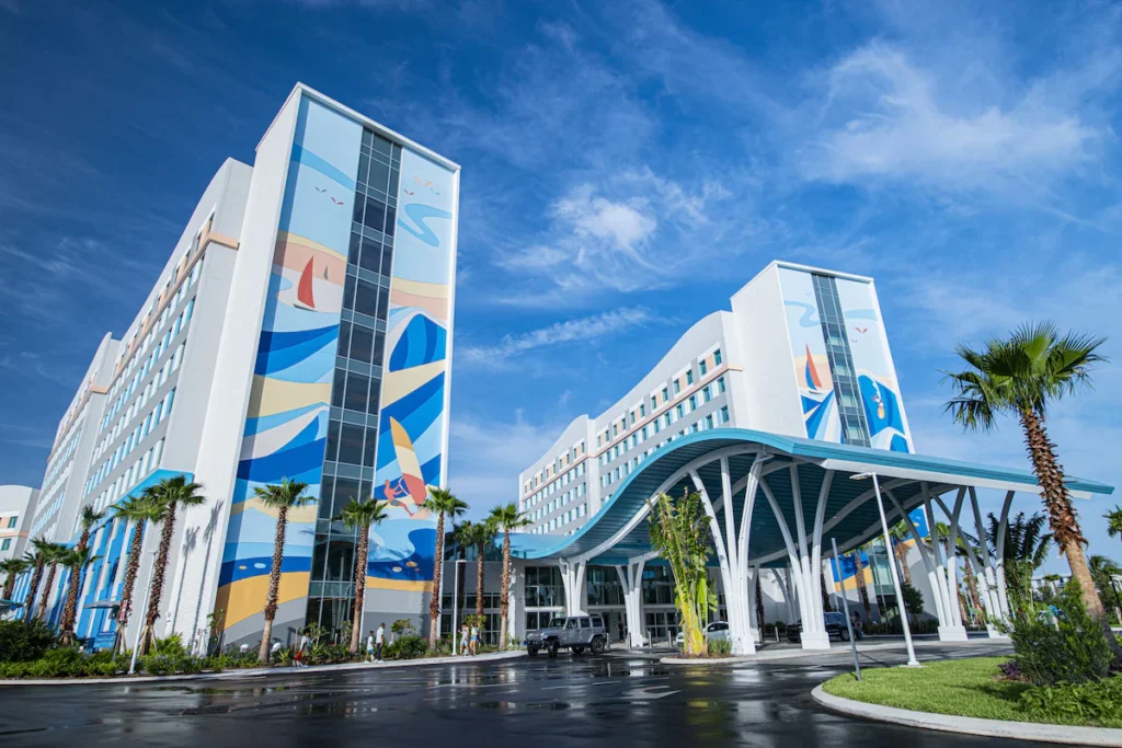 Mid-Range Stay: Universal’s Endless Summer Resort Surfside Inn & Suites