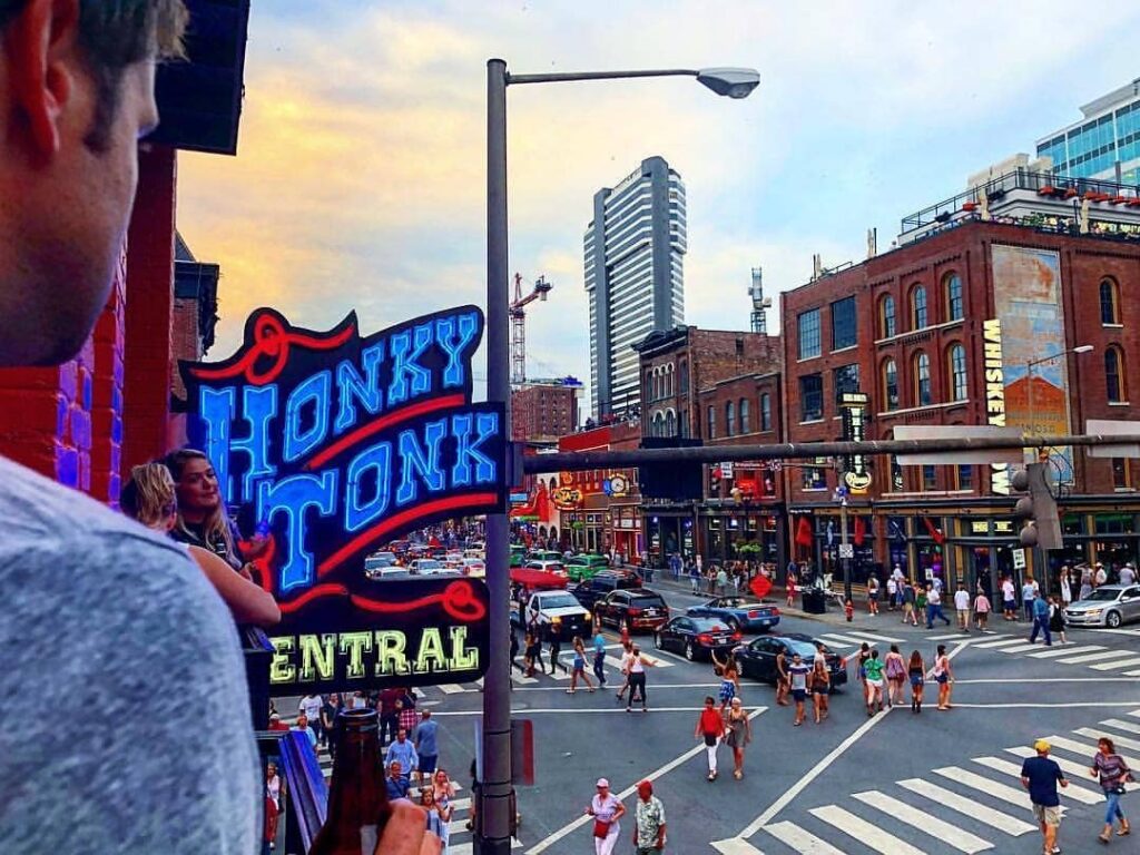 Nashville’s Broadway
