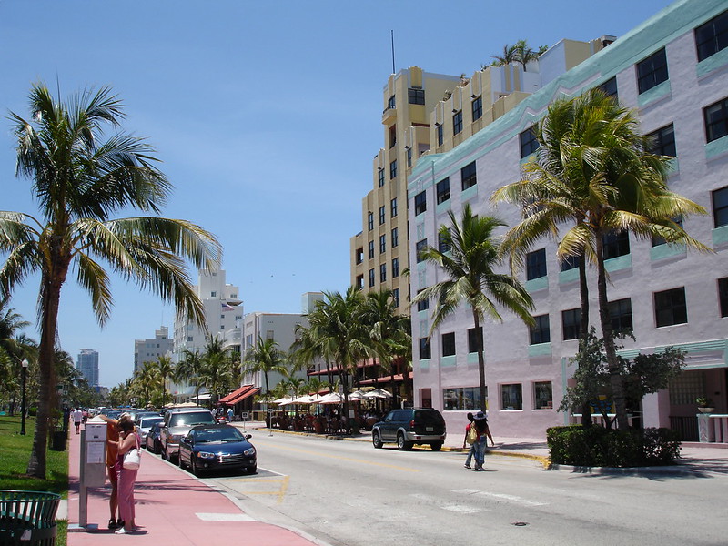 Ocean Drive Miami Beach’s Famous Seafront Street