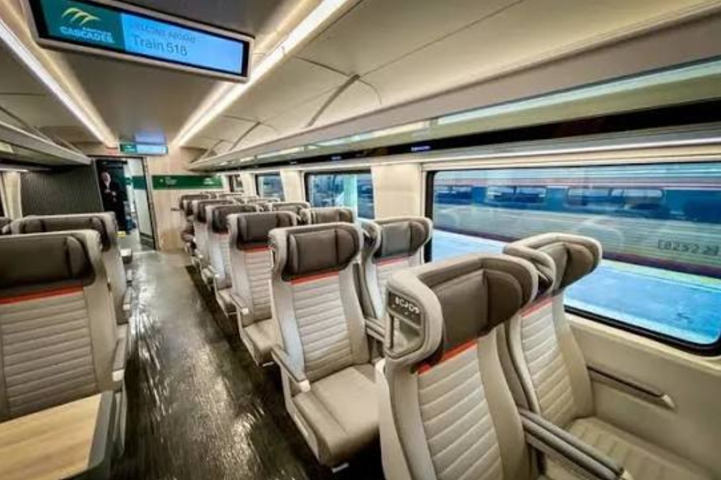 Amtrak Cascades inside