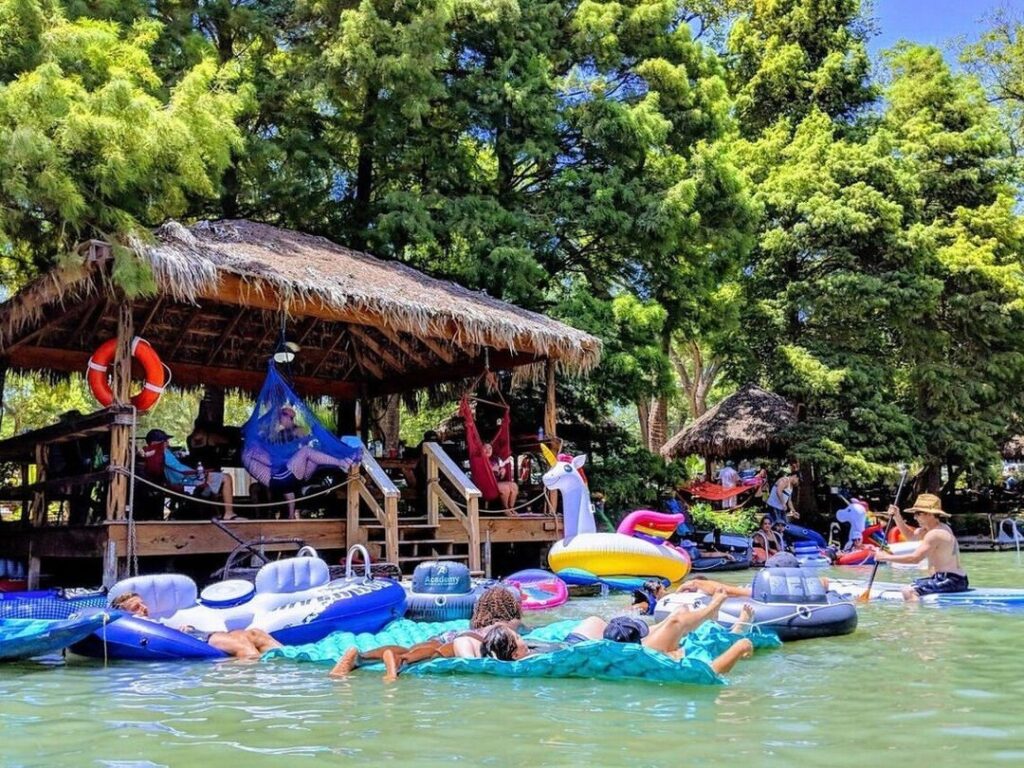 Son’s Island, Seguin